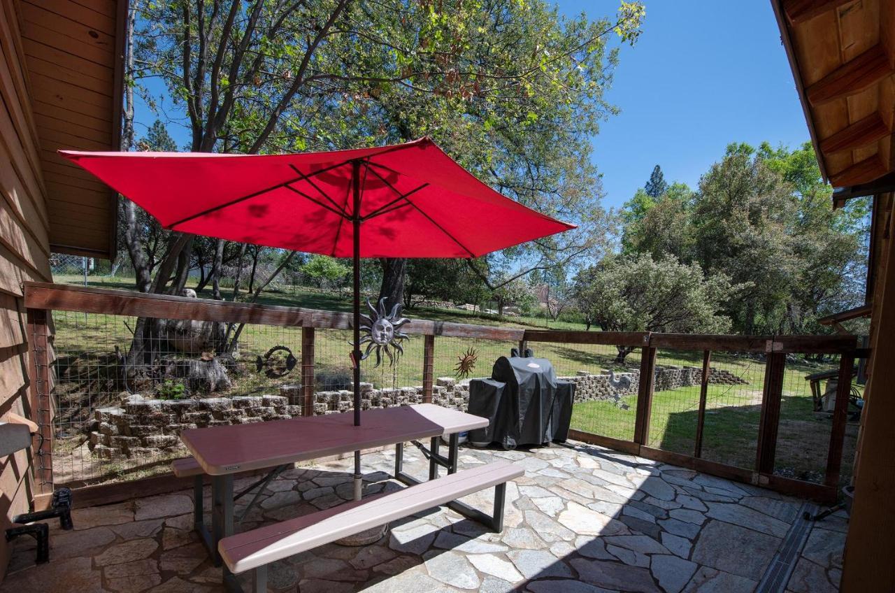 Villa Sierra Base Camp Oakhurst Esterno foto